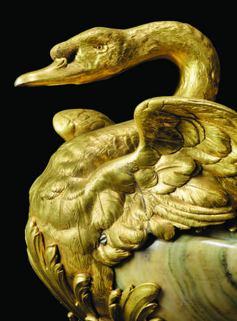 A FRENCH ORMOLU-MOUNTED GREEN-MARBLE CENTREPIECE - фото 3