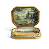 A CONTINENTAL GOLD-MOUNTED MOTHER-OF-PEARL SNUFF-BOX - Foto 2
