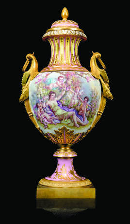 A FRENCH ORMOLU-MOUNTED SEVRES-STYLE PINK-GROUND VASE AND COVER - фото 1