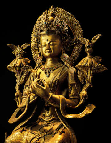 A LARGE AND SUPERB GILT-BRONZE FIGURE OF MAITREYA - фото 2