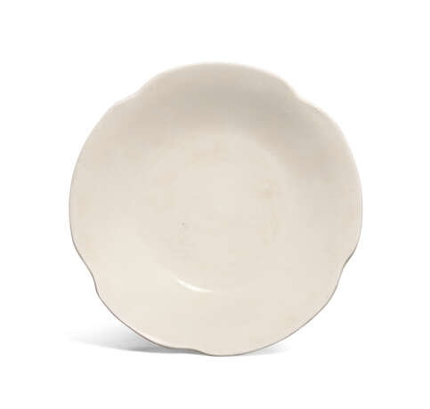 A RARE INSCRIBED AND DATED DING LOBED DISH - photo 1