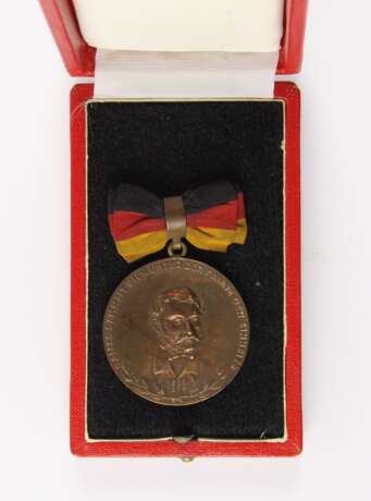Carl-Friedrich-Wilhelm-Wander-Medaille - фото 1