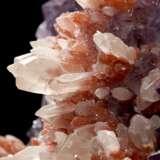 A LARGE SPECIMEN OF ORANGE QUARTZ CRYSTALS ON A BED OF CALCITE AND AMETHYST POINTS - фото 4