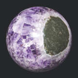 A FINE AMETHYST SPHERE WITH CRYSTAL CAVITY - фото 3
