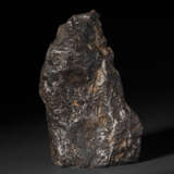 A MUONIONALUSTA METEORITE END PIECE — SHIMMERING CRYSTALLINE STRUCTURE IN A METEORITE THAT FELL 1 MILLION YEARS AGO - photo 3