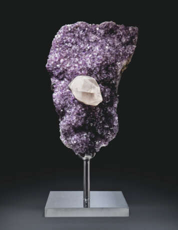 AN ATTRACTIVE SPECIMEN OF AMETHYST WITH CENTRAL CALCITE POINT - photo 1