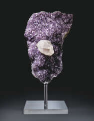AN ATTRACTIVE SPECIMEN OF AMETHYST WITH CENTRAL CALCITE POINT