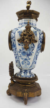 H. Luppens Bruxelles: Pendule in Keramik Vase. - photo 5