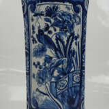 Delft: Oktogonale Vase. - photo 3