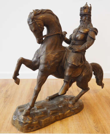 Bronzeplastik Skanderbeg. - фото 1