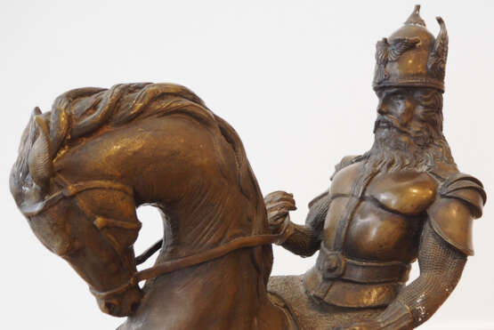 Bronzeplastik Skanderbeg. - Foto 2