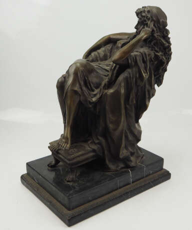 Bronzeskulptur einer sitzenden Dame nach Carpeaus. - photo 2