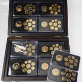 Euro: Sammlung von 10 vergoldeten Kleinmünz-Sets, mit Ländermedaille. - photo 1