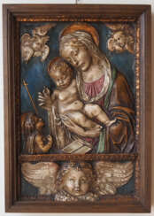 Wandbild mit Madonna und Kind.
