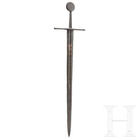 Gotisches ritterliches Schwert mit goldeingelegter Inschrift, deutsch, um 1250 - photo 2