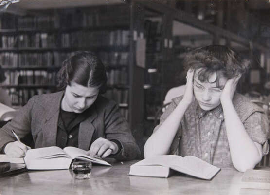 College Girls. Alfred Eisenstaedt - фото 1