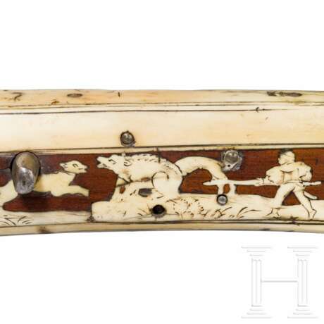Renaissance-Armbrust mit reicher jagdlicher Verbeinung, deutsch, um 1580 - photo 6