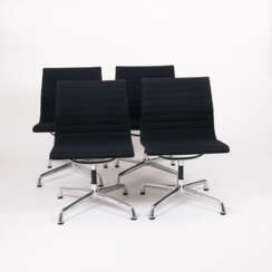 Satz von 4 Vintage Aluminium Chairs EA 106. Charles & Ray Eames, tätig Mitte 20. Jahrhundert