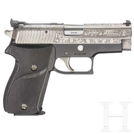 Sig Sauer P 225, graviert, two-tone, im Karton - Foto 2