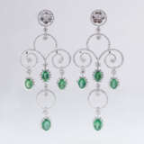 Paar hochfeiner, eleganter Smaragd-Brillant-Chandeliers - фото 1