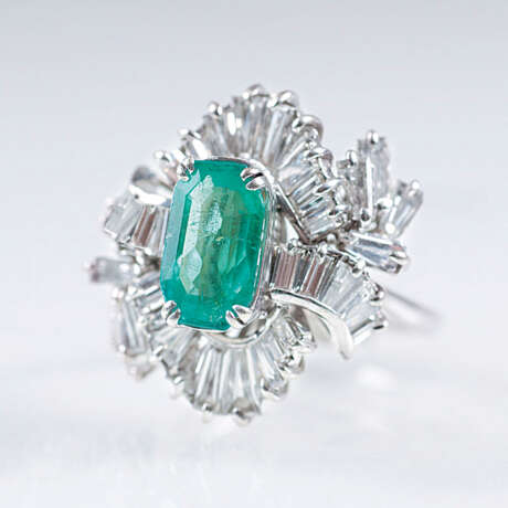 Hochkarätiger Vintage Smaragd-Diamant-Ring - photo 1