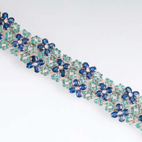 Hochkarätiges Saphir-Smaragd-Armband mit reichem Blüten-Dekor - photo 2