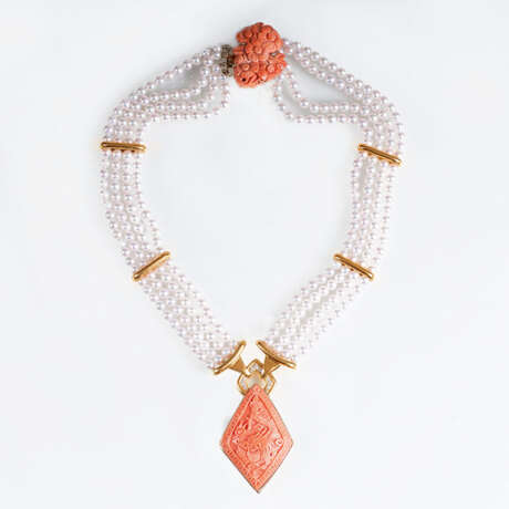 Herausragendes Perlen-Korallen-Collier mit Diamant-Besatz - фото 1