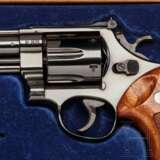 Smith & Wesson Modell 29-2, "The .44 Magnum", in Schatulle - фото 3