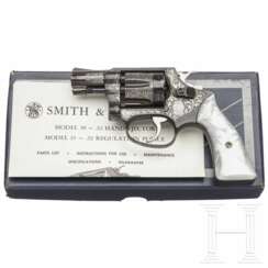 Smith & Wesson Modell 31-1, "The .32 Regulation Police", graviert, im Karton