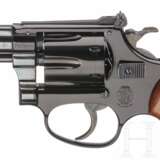 Smith & Wesson Modell 43, "The 1955 .22/32 Kit Gun Airweight" - Foto 3