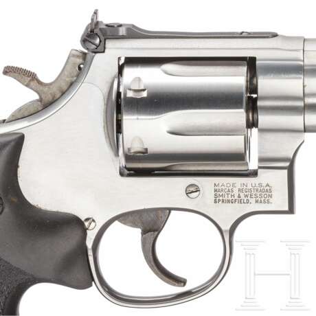 Smith & Wesson Modell 686-4, "The .357 Distinguished Combat Magnum Stainless", im Koffer - фото 3