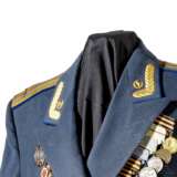 Paradejacke eines Oberstleutnants der sowjetischen Miliz mit neun Auszeichnungen, um 1950-70 - фото 4