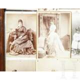 Kaiserin Elisabeth von Österreich – Foto-Paravent mit über 90 Aufnahmen aus dem Familienkreis und persönlichen Umfeld, um 1870-90 - Foto 8