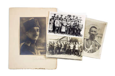 Set of 4 postcards depicting soldiers of the White Armies. 