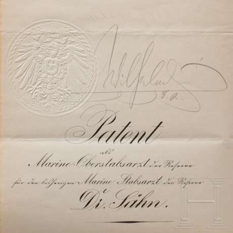 Marine-Oberstabsarzt Dr. Emil Sähn – Epauletten, Schulterstücke und kaiserliches Patent von 1916 - Foto 12