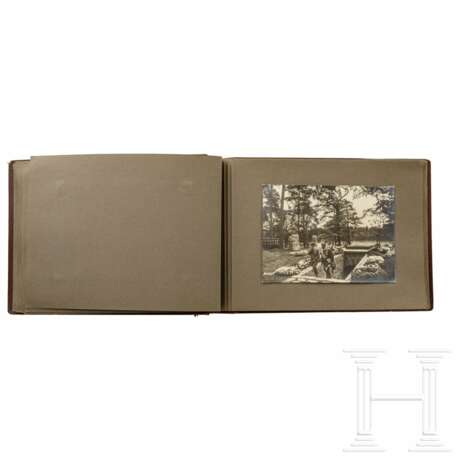 Hermann Göring – Fotoalbum von der Überführung Carin Görings von der Insel Lovö nach Carinhall 1934 - photo 17