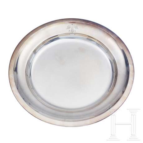 Adolf Hitler – a Warming Plate from his Personal Silver Service - Foto 1