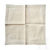 Adolf Hitler – a Napkin from his Informal Personal Table Service - Foto 2