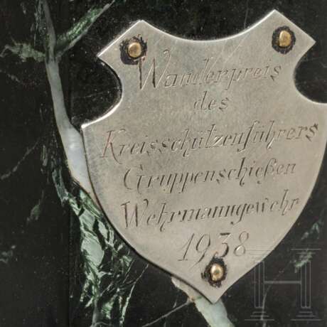 Anton Büschelberger (1869-1934) - Adler auf Weltkugel als Wanderpreis, datiert 1938 - Foto 7