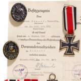 12 Auszeichnungen 1. und 2. Weltkrieg mit zwei Urkunden und einem Paar Schulterstücke - фото 2