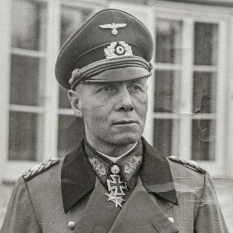 GFM Erwin Rommel – signiertes Privatfoto aus dem Nachlass seiner Tochter Gertrud Pan, zwischen März und Juli 1941 - Foto 3