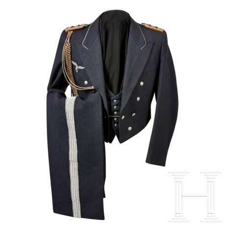 An Evening Dress Jacket, a Vest and Trousers for a Flight Officer - фото 1