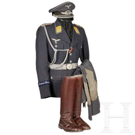 Uniformensemble für einen Oberleutnant der Fliegertruppe - Foto 10