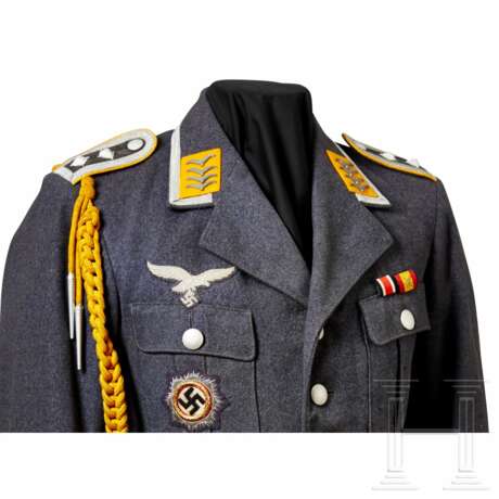 A tunic for Oberfeldwebel and German Cross in Gold Recipient - фото 6