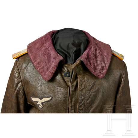 A Leather Jacket for Fighter Pilots - фото 2