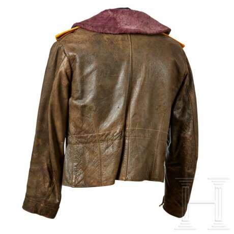 A Leather Jacket for Fighter Pilots - фото 3