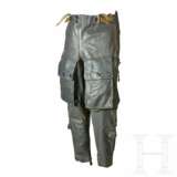 A Pair of Heated Leather Trousers for Aviation Personnel - Foto 1