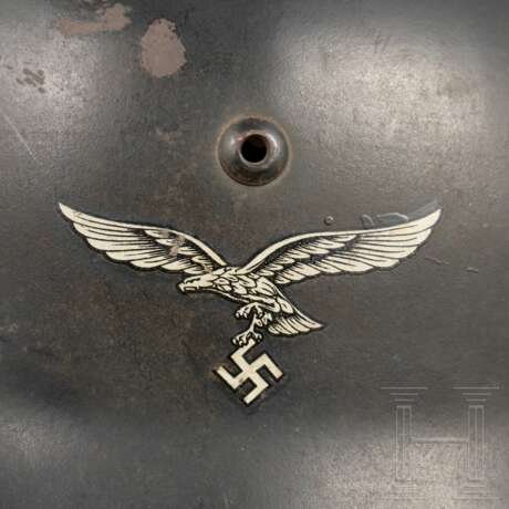 Stahlhelm M 35 der Luftwaffe mit beiden Abzeichen - фото 7