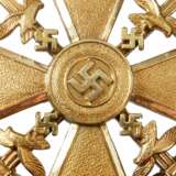 A Spanish Cross in Gold with Swords - фото 4