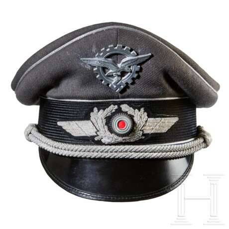 A Visor Cap for Civilian Technicians (Generalluftzeugmeister) of the Luftwaffe - Foto 2